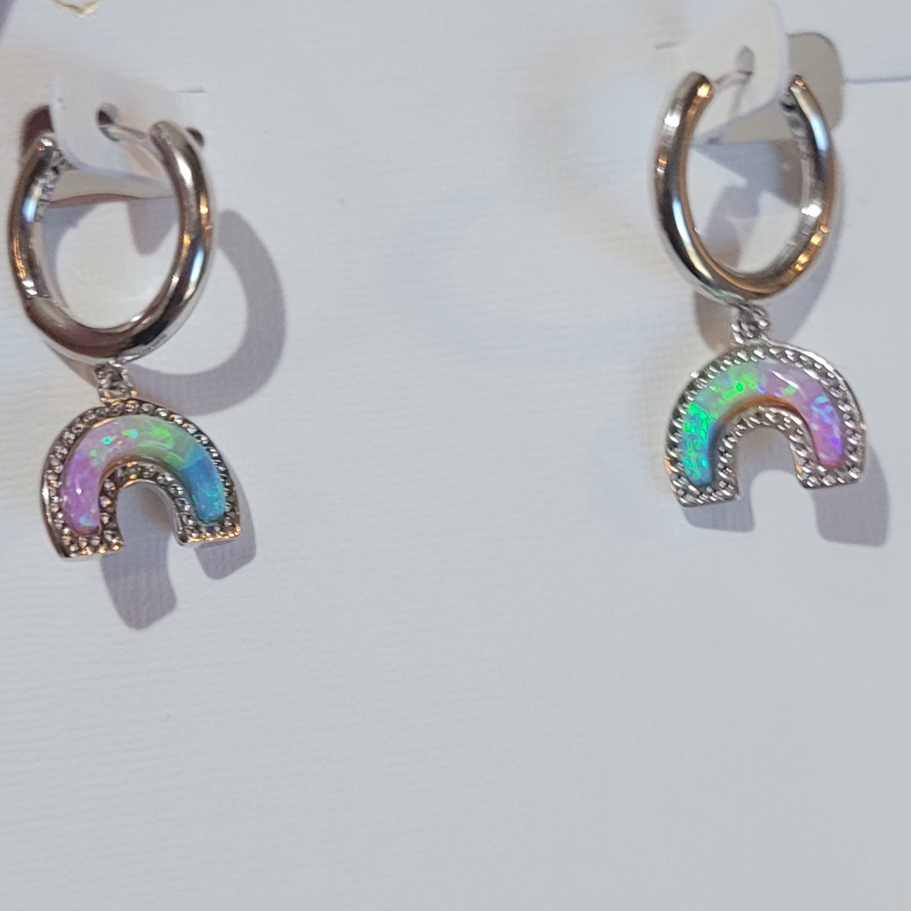 NWT Kendra Scott Rainbow Kyocera Opal Huggie Earrings in Silver Pastel - Picture 6 of 10
